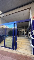 Великолепные 2-комнатные апартаменты в центре города Торревьеха с большой террасой 