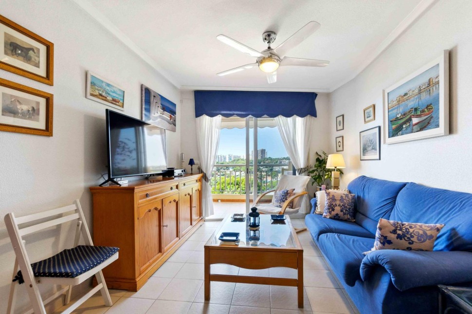 Прекрасные светлые апартаменты с панорамным видом на море, 91 кв. м