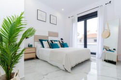 Прекрасная вилла 105м2 с бассейном на продажу в Torreta, Торревьеха