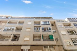 Отличная светлая квартира в 10 минутах от пляжа Дель Кура в Торревьехе