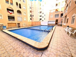 Уютные апартаменты 42м2 на продажу в Playa del Cura, Торревьеха