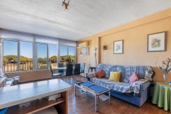 Фантастическая квартира с двумя спальнями и панорамным видом на сосновую рощу