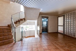 Просторная квартира возле моря, а также с бассейном в Торревьехе, 99 кв. м