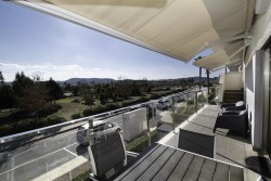 Квартира 75 кв. метров с большим солярием в Vistabella Golf